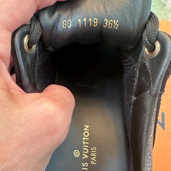 Louis Vuitton suede / monogram Run Away sneakers 36.6 - Picture 10 of 10